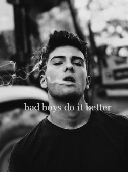 hotmenforgirls:  Bad boys do it better