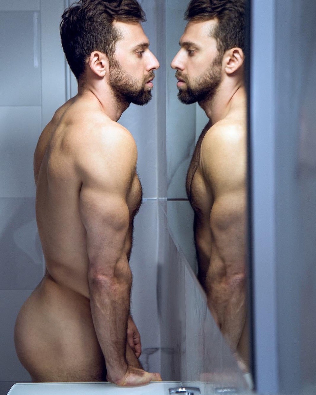 ghostinthedude: “I want to look like Liam.” I say plainly, gazing into my reflection