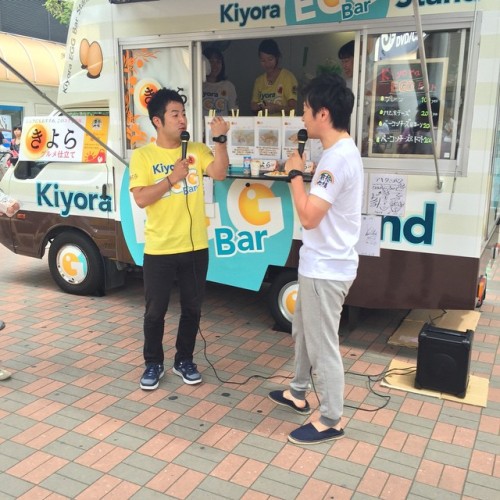 笑いの嵐〜〜
盛り上がってます！
(ダイエー池田駅前店)