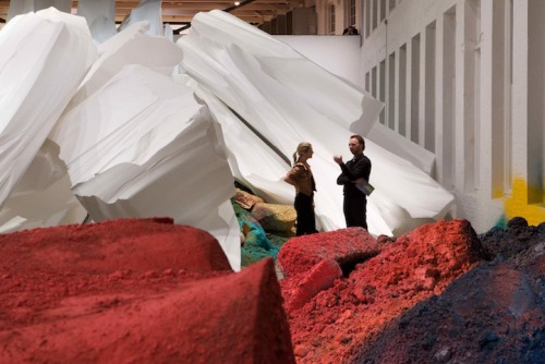 therhumboogie: By Katharina Grosse, these huge, beautiful sculptural installations utilise their env