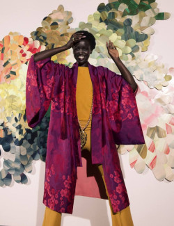 superselected: Editorials. Akuol. Glamour