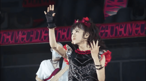 yeah-mani:YAVA!I love the swish of their skirt tails. And Yui’s smile kills me.