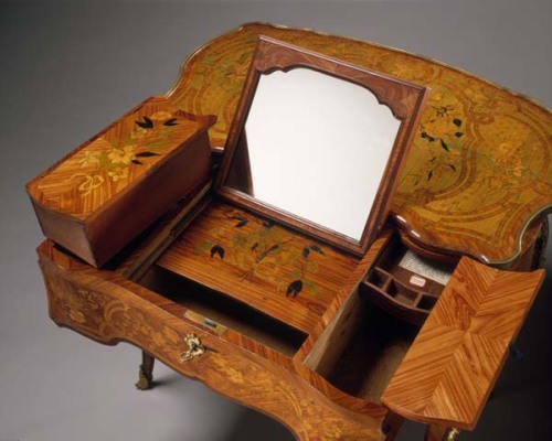 fashionsfromhistory: Ladies’ Writing &amp; Dressing Table c.1760 French Hillwood