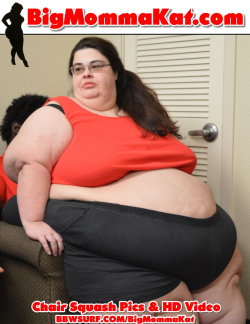 bbwsurf:In this new update Anthony looks too comfortable in that small hotel chair for my liking. See me toss my massive frame on him and squash him between the chair and my lovely mounds of fat.  Come on over and check out lots of my big jiggling ass,