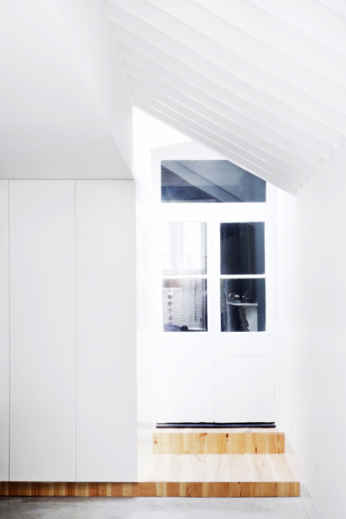 freshuclub:  ✩ life1nmotion:  Dove House by Gundry & Ducker  