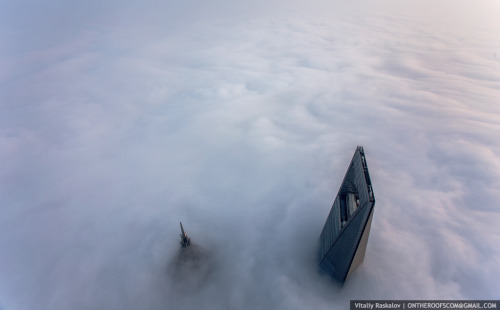fergyness:  cjwho:  Rooftoppers Secretly Climb 650-Meter-High Crane in Shanghai by Vitaly Raskalov and Vadim Makhorov | via Russian photographers and adrenaline junkies Vitaly Raskalov and Vadim Makhorov, who are no strangers to traveling to the world’s
