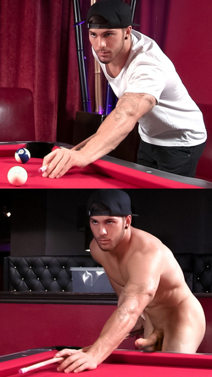 gayfetishlovers:  Real gay hookups: http://bit.ly/1VCYxP2