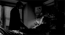 thexfiles:SCULLY: You’re a dark wizard, Mulder. MULDER: What else is new?