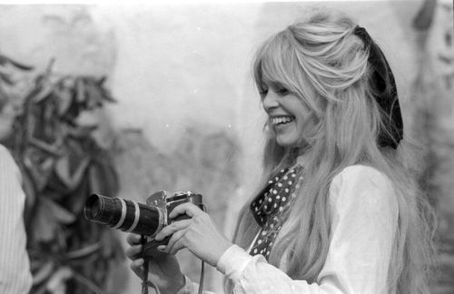 missbrigittebardot:  Brigitte Bardot on the Set of Viva Maria 1965