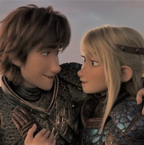 falling-last-stardust:Hiccup and Astrid’s relationship over the years.  Individual sets: Hiccup Ha