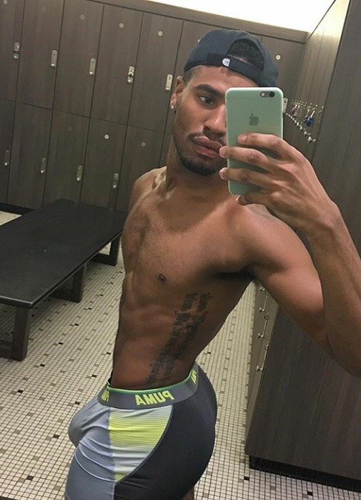 SUBMIT YOUR CAKES