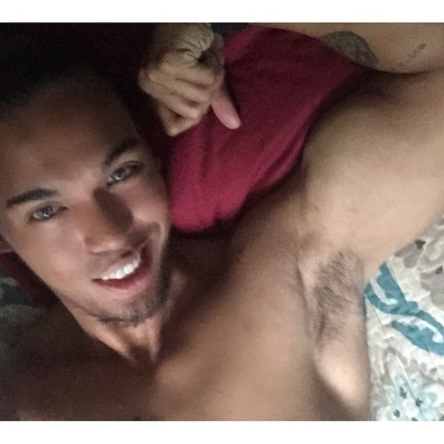 jaysjournal02:  Worked all night! Time for me to go to bed! Lol