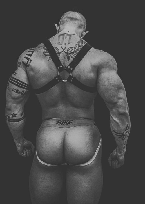justrealmenbr:  www.justrealmenbr.tumblr.com