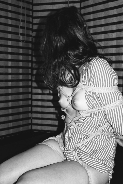 sensilelovely:  Saturday Rope With OX. February 2018
