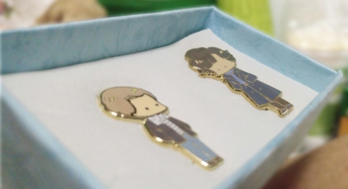 All the stocks have arrived and there are new items as well: the john and sherlock necklaces (sorry 
