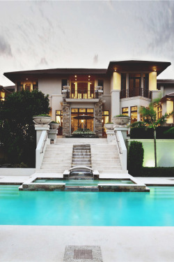 envyavenue:  Oceanfront Mansion  