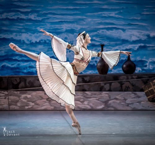 Kristina Shapran as Medora in Le Corsaire, Mikhailovsky Ballet, June 5, 2014. © Jack Devant.Le Corsa