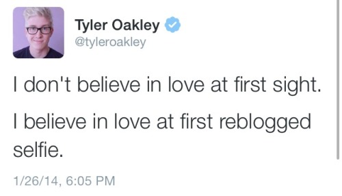 tillyoakley:  he says this right as he reblogged chase & I’s selfies I’m crying