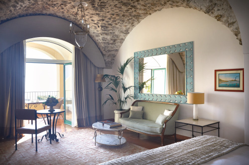 New garden suites - Belmond Hotel Caruso - Ravello - 2019
design team: F. Scarpi - STAF - Fiesole - Florence
Interior Design by Robert Angell International - London ; Michelle Holland Design - London
images courtesy of : © Belmond Hotels