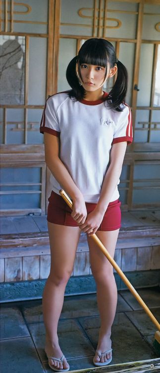 浅川梨奈