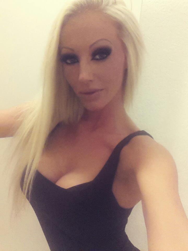 tgurlswirl:  don’t be shy sissies, make yourself into a snow bunny for BIG BLACK