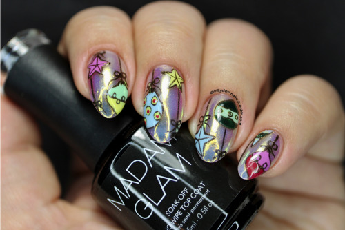 Day 9 of the 12 Days of Christmas Nail Art being posted somewhat on time. This set was inspired by o