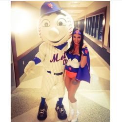 ❤️ #mets #metsfriday #letsgomets #worldseries #mrmet #the7line #metsgirl by missmeena1