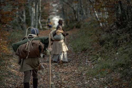 Daily life of VikingsPicture by Sebastien “Myskia” Dusart(Association viking de reconstitution histo