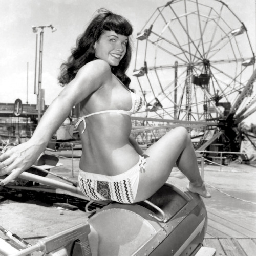 20th-century-man:  Bettie Page / photo by porn pictures