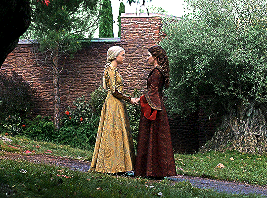 RHAENYRA TARGARYEN And ALICENT HIGHTOWERHOUSE OF THE DRAGON Season One (2022)