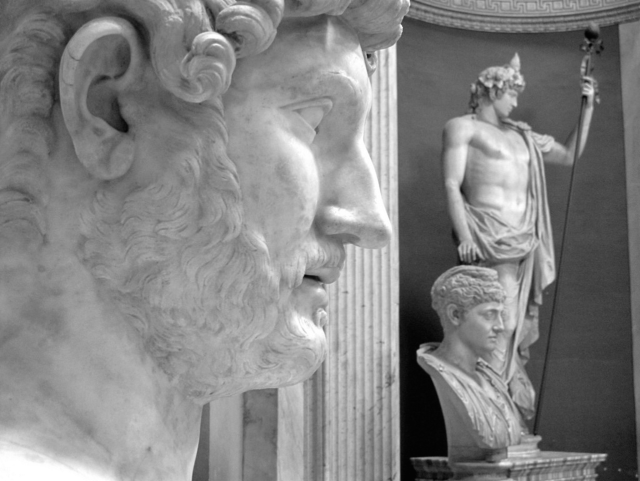 marmarinos:Ancient Roman statues of Hadrian, Faustina the Elder, and Antinous as