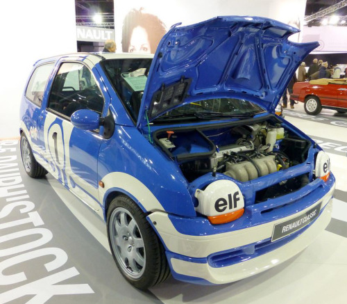 carsthatnevermadeitetc:Renault Twingo Cup, 1995. A prototype racing version of the Twingo that was to be powered by either 135hp 1.6 or 150hp 2.0 engines 