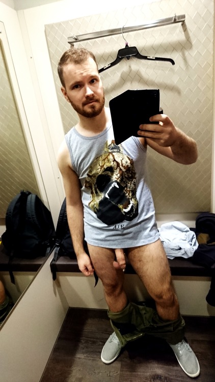 undiesnow:  dan-dewitt:  Woops, my pants fell down :/  Rock Hard Dicks