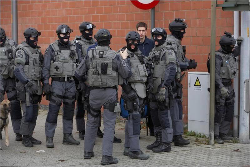 opdownrange:  French Federal Police in their raid SUVs.