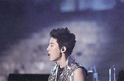 alluric-blog:  x 
