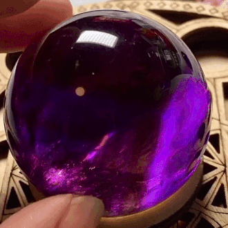 Pondering Amethyst Orbs 🧙 | Source