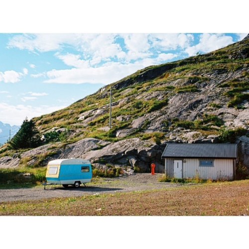 tossback Tuesday to adorable wee Lofoten   #Norway #Lofoten #35mm #analog #shootfilm #landscape #fil