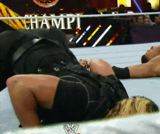 all-day-i-dream-about-seth:  houndsofhotness:  SETH !  What is going on here? Twerk