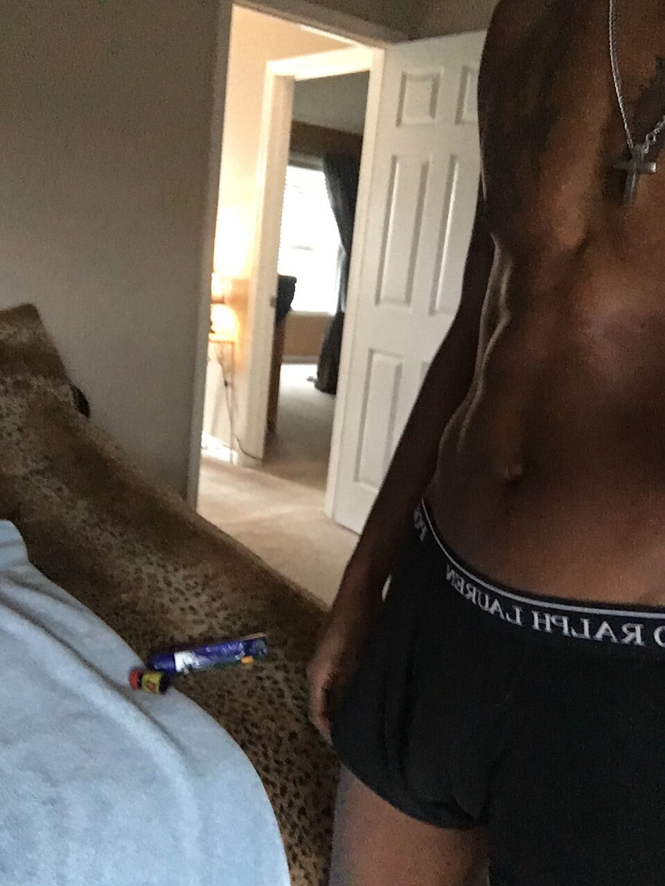 ronssron:  g6g5l:  So I met this guy on Grindr right .. 😏😶  😳. I feel bad