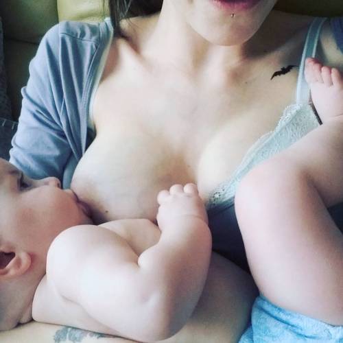 mermami: #aerith #breastfeeding #normalizebreastfeeding