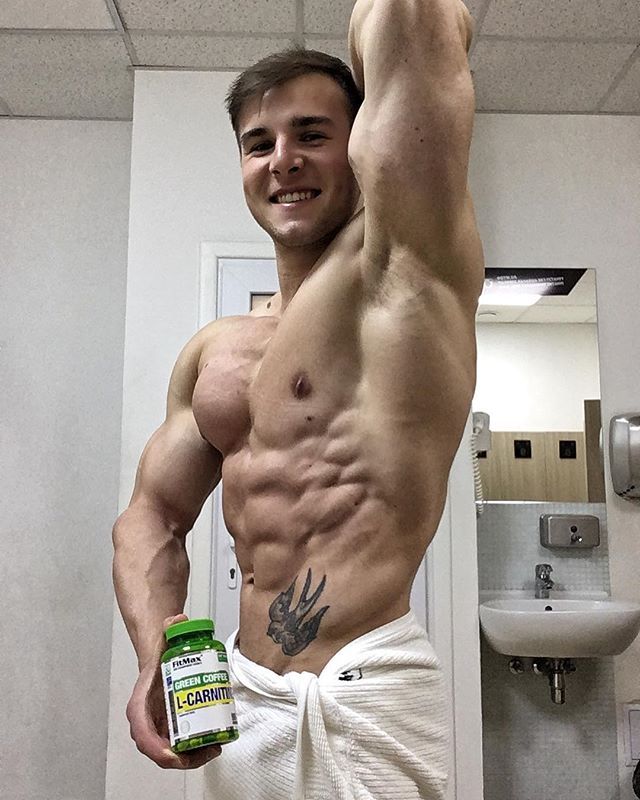   Евгений Михайленко ( @eugene_aesthetics_official )