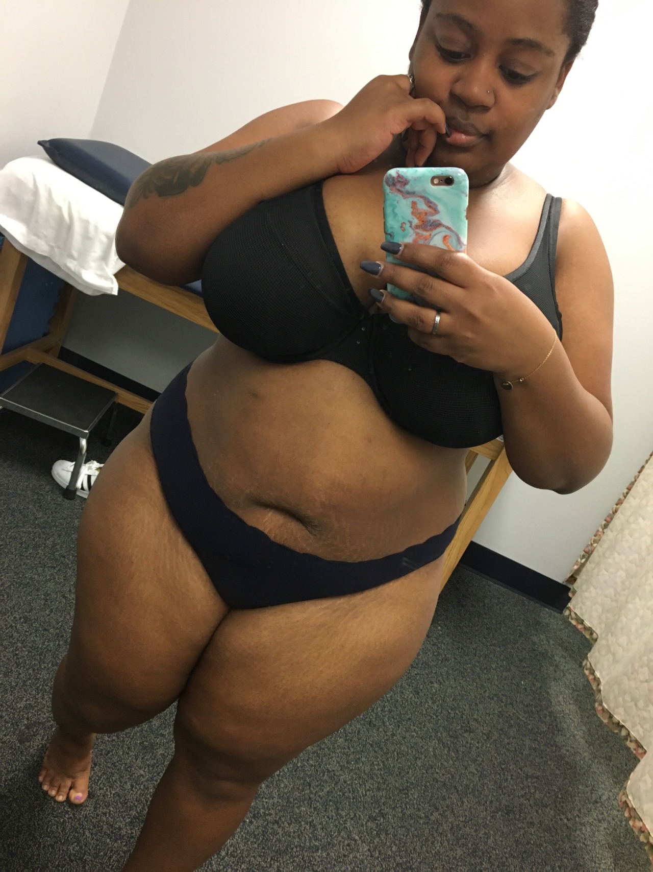 curvy-caro:fluffxxstuff:someone said it was thick thursday ☺️Wow 🤩 