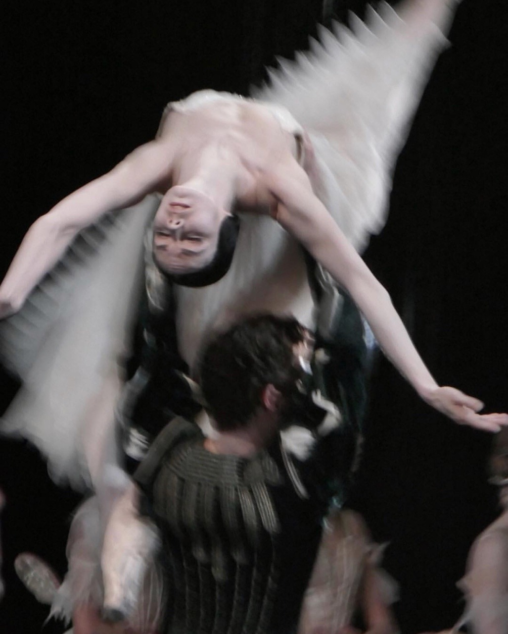 passioneperladanza:  Natalia Osipova and Matthew Ball in Giselle.  The Royal Ballet
