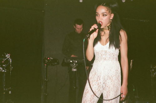 cold-soul-on-fire:  FKA Twigs live at Grasslands porn pictures