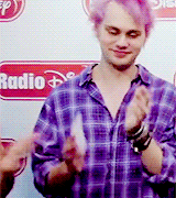 celmmings:   celmmings:  lilac michael appreciation  noa’s holidays presents: ♡