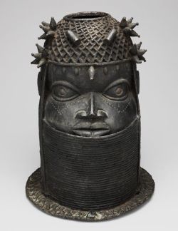 virtual-artifacts:  Edo, Court of Benin Nigeria Altar Head for an Oba (Uhunmwun Elao), 18th/early 19th century 