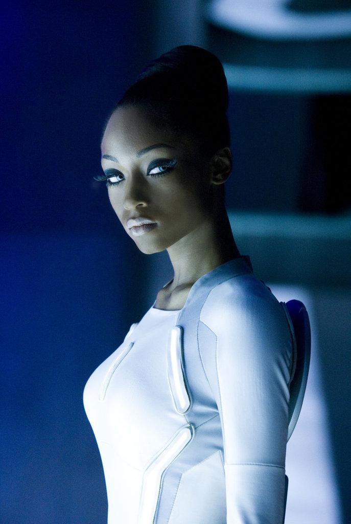 damesviolet:   hoodfuturism:  sure-alright-okay:  bluedogeyes:  Yaya DaCosta, Tron: