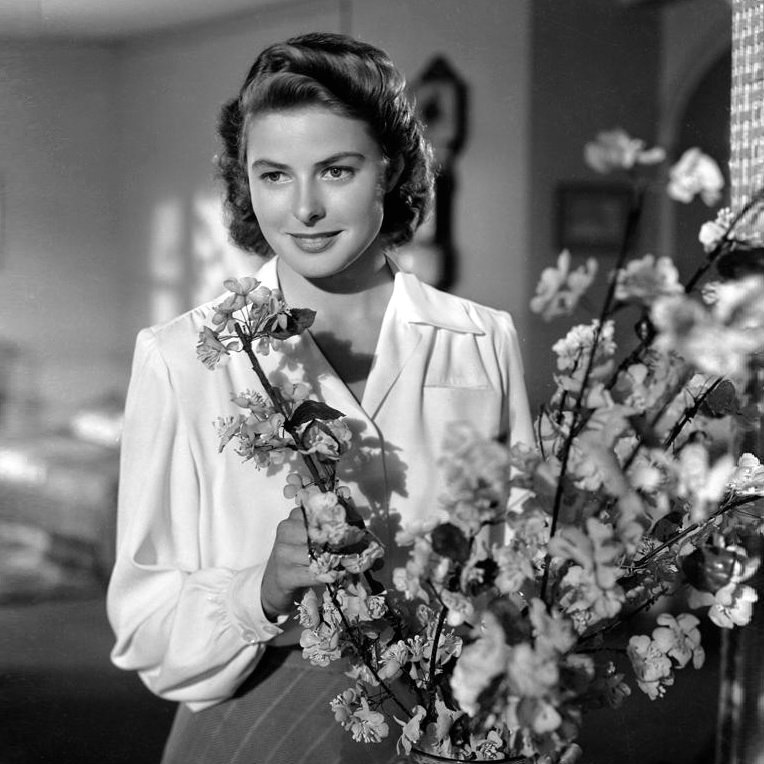 ciao-belle:  Ingrid Bergman in Casablanca, 1942