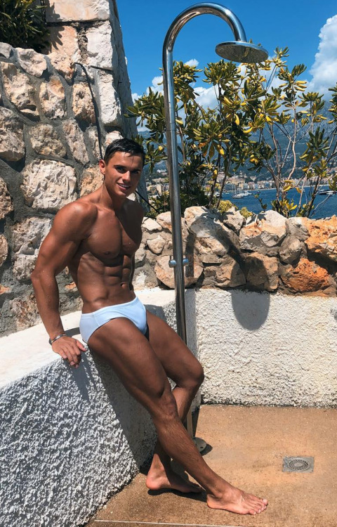 jayxenos:Oleksandr Kalinovskyi