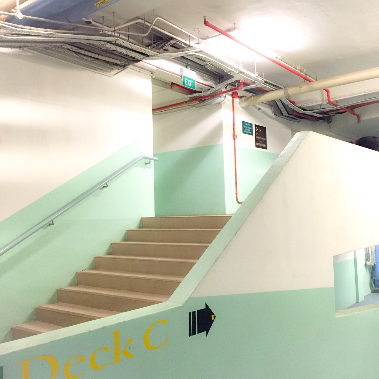 0elsius:  160815 ─ empty carparks 